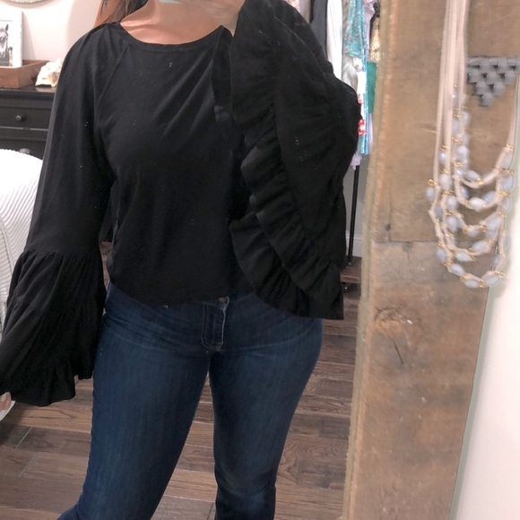 Snappy turtle small black boho bell sleeves top - Picture 1 of 6